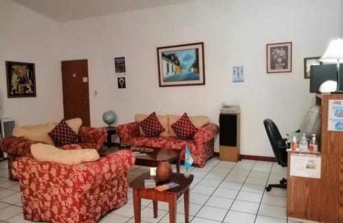 Zona 13 Bed & Breakfast | Novohostal B&B