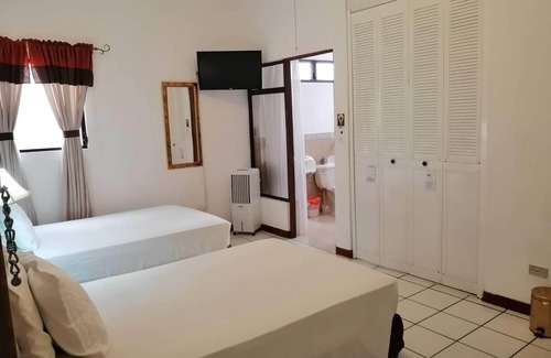 Zona 13 Bed & Breakfast | Novohostal B&B