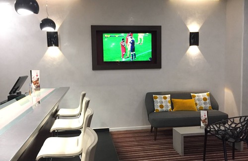 Saint-Menet Hotel | Novotel Marseille Est Porte d'Aubagne