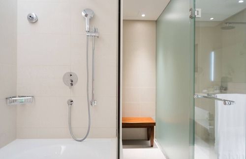 Muscat Hotel | Novotel Muscat Airport
