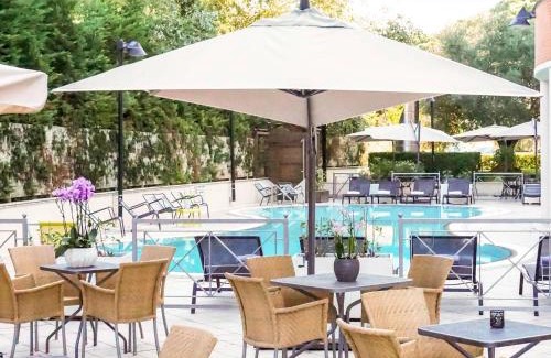 Zona IX Acqua Vergine Hotel | Novotel Roma Est