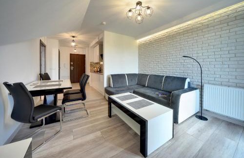 Bierutowice Apartment | Nowoczesne i Stylowe Apartamenty Sun Seasons 24 w Karpaczu z Parkingiem by Noclegi Renters