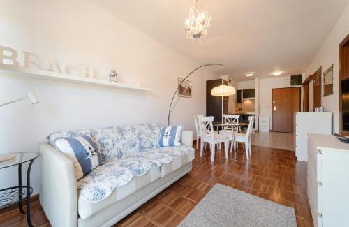 Hel Apartment | Nowoczesny Apartament w Helskiej Villi w Helu