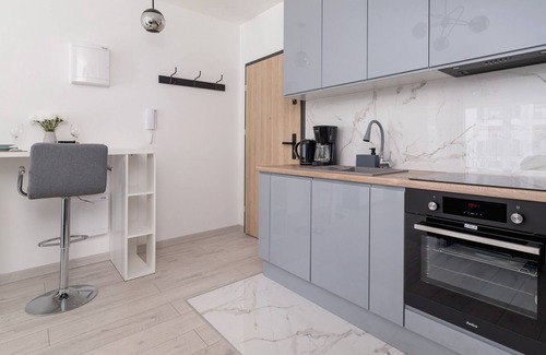 Czyzyny Apartment | Nowohucka 46 | 2 Rooms apartment with private bathroom