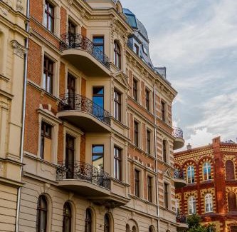 Poznan City Center Apartment | Nowowiejskiego Old Town Apartment by BookingHost