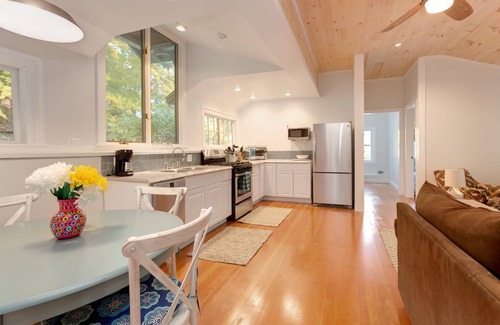 Monterey Cottage | nPeaceful, Newly Renovated Lakeside Cottage On Lake Garfield In Berkshires