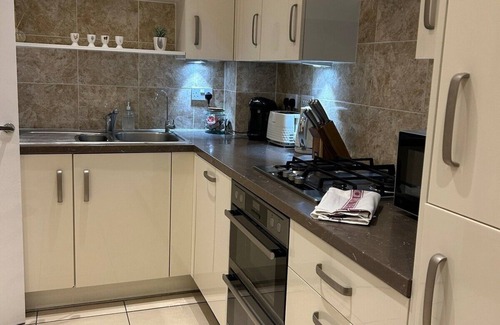 Langley Marish House | Nr Legoland/Ascot.Comfy House.Ample Parking.Upto 8