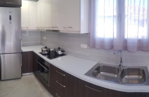 Melikia Apartment | nSet in Lefkímmi, 2.4 km from Paralia Alikes and 3 km from Bouka Beach.