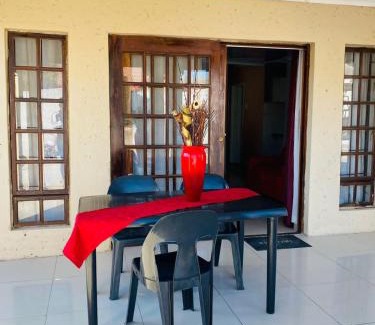 Dwarsloop House | Nteto guesthouse