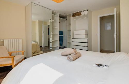 Saint-Nazaire Apartment | Nuage De Lin - Charme naturel, proche gare