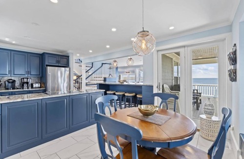 York Beach House | Nubble Cottage- York Beach Oceanfront w/Amazing Views