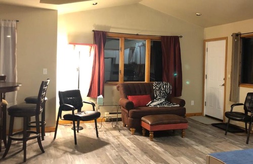 Mendenhaven House | Nugget Place-Includes three separate two bedroom units near Mendenhall Glacier-DISCOUNTS ON TOURS!