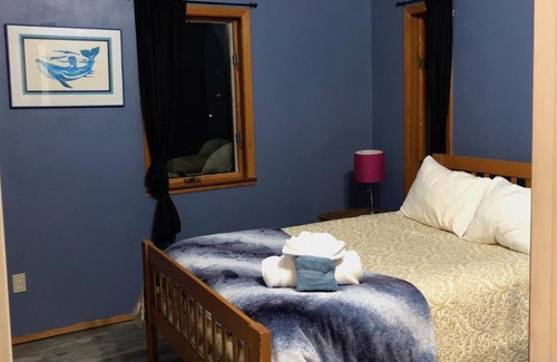 Mendenhaven House | Nugget Place-Includes three separate two bedroom units near Mendenhall Glacier-DISCOUNTS ON TOURS!