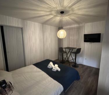 Landerneau Apartment | Nuit sur le Pont 2