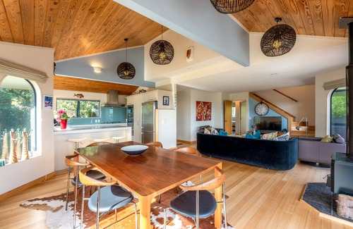 Onetangi House | Number 2 on Onetangi Be My Guest Fabulous Beach pad for the Family