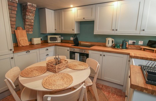 Coalbrookdale Cottage | Number 6