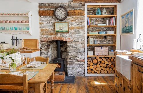 Mevagissey House | Number One