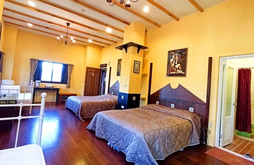 Ren'ai Bed & Breakfast | Nuowei Senlin Cottage