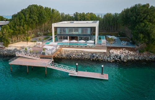 Abu Dhabi Villa | Nurai Water Villa By Luxury Explorers Collection