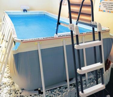 Batu Buruk House | Nurees Homestay