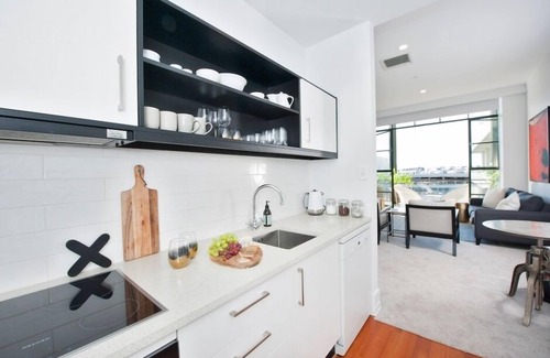 Auckland Central Business District Apartment | NY-style apt, 2 bed, large sunny terrace, rooftop pool Auckland City