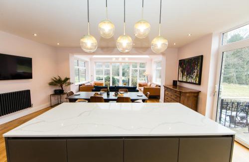 Bewerley Apartment | Nydsley Hall by Luxury Travel Emproium - 4 Luxury Apartments - 2 with Hot Tubs