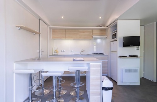 Bouzic House | O'Hara 884T Mobile Home - Family Vacation: Shared Pools & Near Sarlat