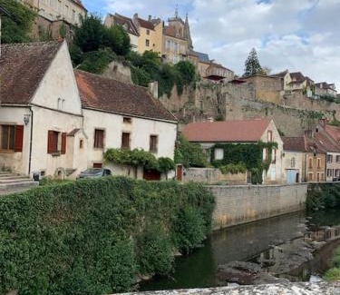 Semur-en-Auxois Apartment | O p’tit chez soi