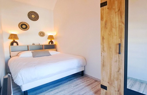 Azay-le-Rideau House | O'Salamandre gite 6 people with spa center Azay-le-Rideau