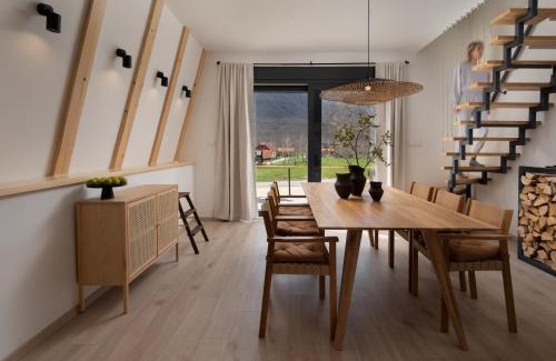 Brusane Villa | Oak House