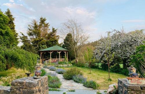 Liverton House | Oaklands