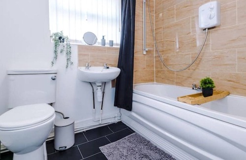 St Helens House | Oakleigh House Liverpool