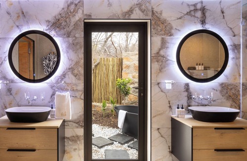 Hoedspruit Cabin | Oase by 7 Star Lodges - Greater Kruger Private 530ha Reserve