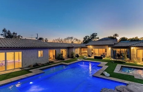 Paradise House | Oasis at Oak