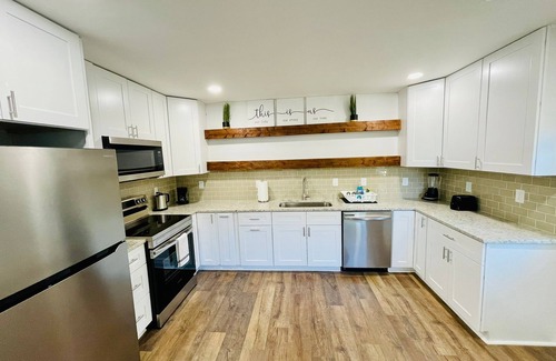 Mableton House | 🌳 Oasis at Pine Forest 🌳 3 BR Private House FirePit