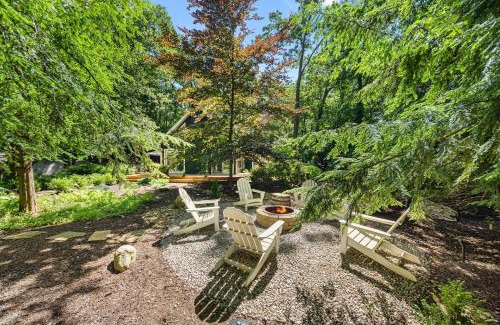 New Buffalo House | Oasis in the Woods