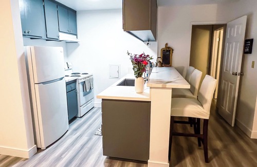 Park Estates Apartment | Oasis on PCH - Walk to VA Hospital or CSULB in Long Beach!