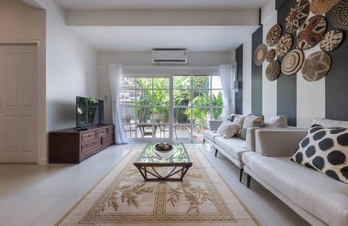 Nana House | Oasis townhouse in the perfect location