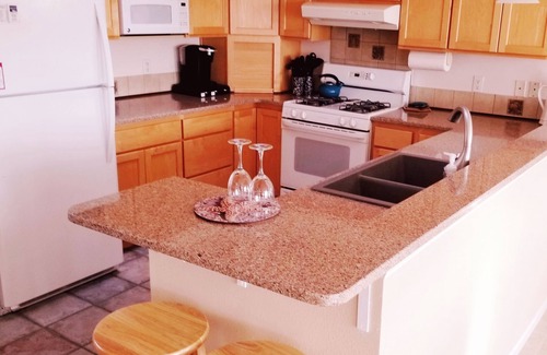 Bandon House | Ocean and Seastack View Townhouse on Coquille Point - 1-wk min