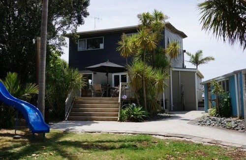 Whangarei Heads House | Ocean Beach Family Retreat- private walkway to beach