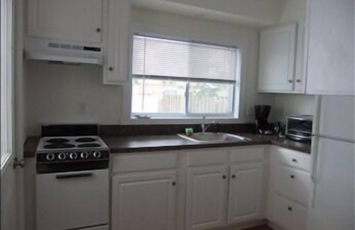 Beach Haven Cottage | Ocean block cottage -pet friendly