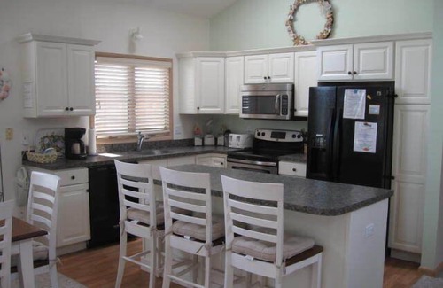 Bethany Beach House | Ocean Block with ocean view- Short walk to beach; 3 blocks to downtown shopping