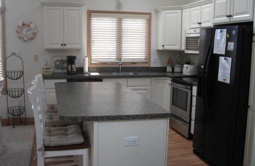 Bethany Beach House | Ocean Block with ocean view- Short walk to beach; 3 blocks to downtown shopping