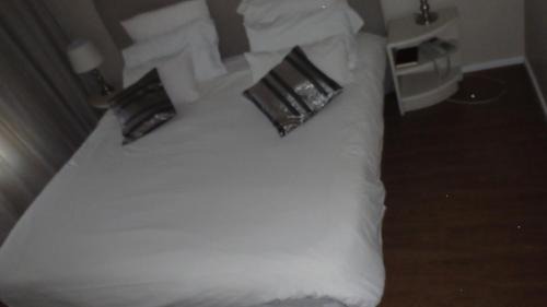 Strand Hotel | Ocean Breeze Hotel