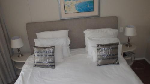 Strand Hotel | Ocean Breeze Hotel