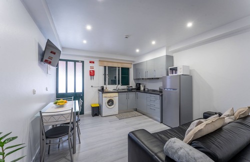 Porto Moniz House | Ocean Breeze