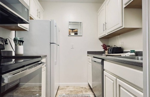 Midtown Ocean City Condo | Ocean City-Coastal Escape Steps from the Beach