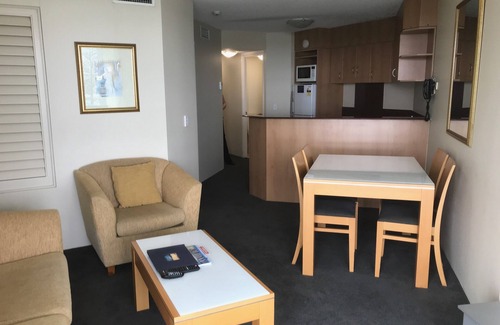 Sunshine Coast Apartment | Ocean Facing Mooloolaba Apartment Landmark Resort