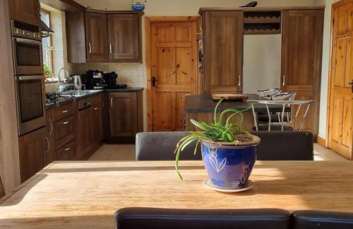 Murroogh Villa | ocean fields view