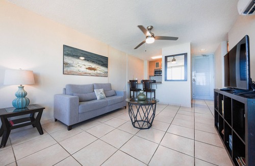 Solimar Apartment | OCEAN FRONT 1BR w/Pool & Parking @ Luquillo BEACH